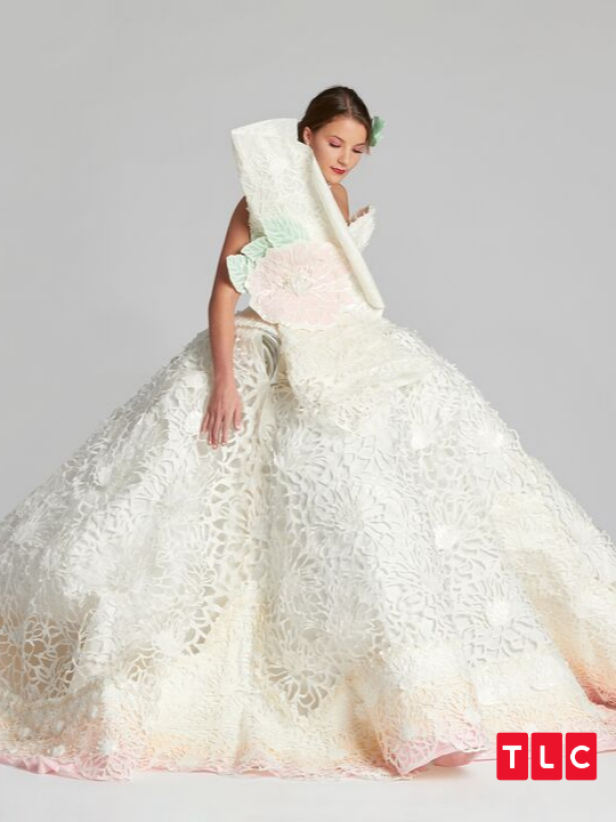 toilet paper wedding dress challenge